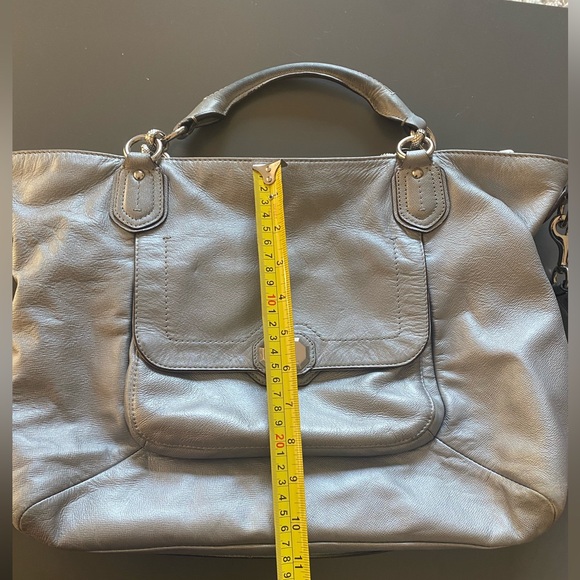 Coach silver leather crossbody/shoulder bag - Picture 5 of 7